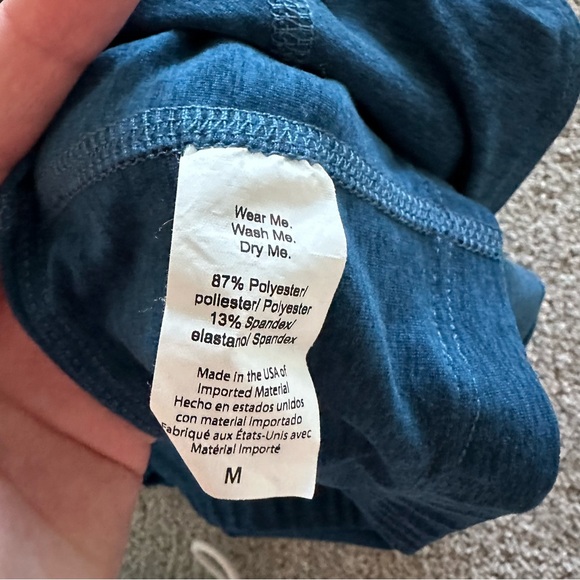 Beyond Yoga Spacedye V-Neck Longline Bra Tank Blue Medium Adjustable Straps - Picture 4 of 5